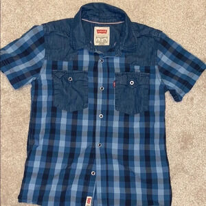 Levi’s boys short sleeve  shirt small